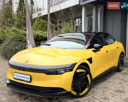 Жовтий Zeekr 007, об'ємом двигуна 0 л та пробігом 11 тис. км за 35000 $, фото 1 на Automoto.ua