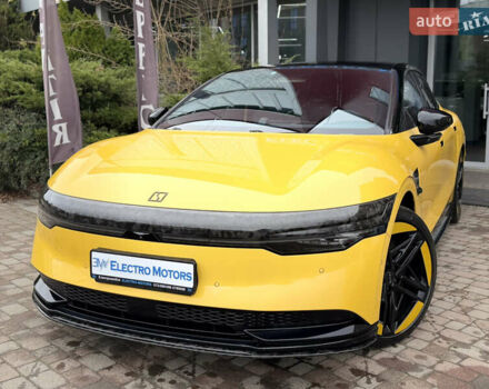 Жовтий Zeekr 007, об'ємом двигуна 0 л та пробігом 11 тис. км за 35000 $, фото 2 на Automoto.ua