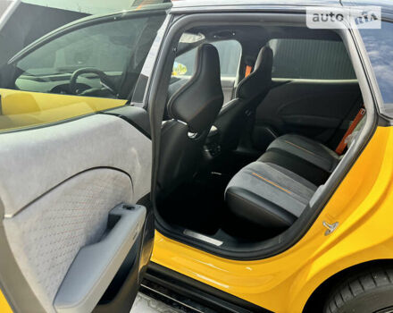 Желтый Zeekr 007, объемом двигателя 0 л и пробегом 1 тыс. км за 42500 $, фото 20 на Automoto.ua
