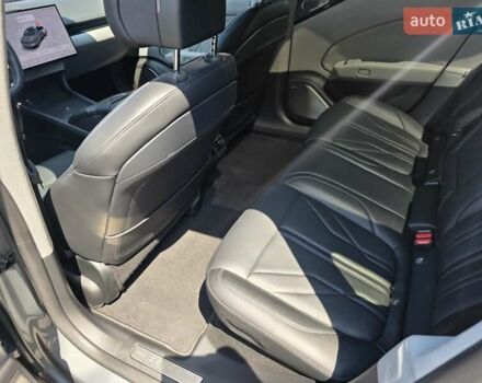 Серый Zeekr 007, объемом двигателя 0 л и пробегом 22 тыс. км за 39900 $, фото 20 на Automoto.ua