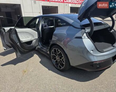Серый Zeekr 007, объемом двигателя 0 л и пробегом 22 тыс. км за 39900 $, фото 4 на Automoto.ua