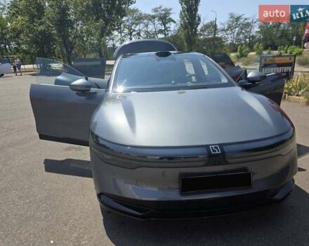 Серый Zeekr 007, объемом двигателя 0 л и пробегом 22 тыс. км за 39900 $, фото 1 на Automoto.ua