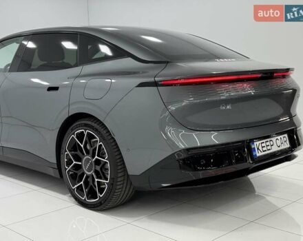 Zeekr 007 2024 в Одессе на Automoto.ua Серый Zeekr 007, объемом двигателя 0 л и пробегом 1 тыс. км за 40500 $, фото 17 на Automoto.ua