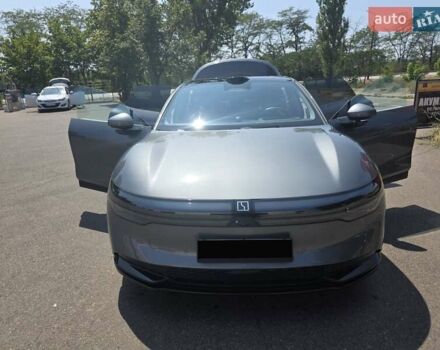 Серый Zeekr 007, объемом двигателя 0 л и пробегом 22 тыс. км за 39900 $, фото 10 на Automoto.ua