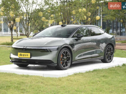 Zeekr 007 2024 в Днепре (Днепропетровске) на Automoto.ua Серый Zeekr 007, объемом двигателя 0 л и пробегом 8 тыс. км за 30500 $, фото 1 на Automoto.ua