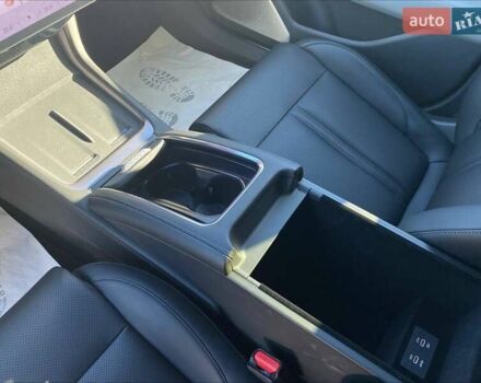 Синий Zeekr 007, объемом двигателя 0 л и пробегом 5 тыс. км за 34600 $, фото 7 на Automoto.ua