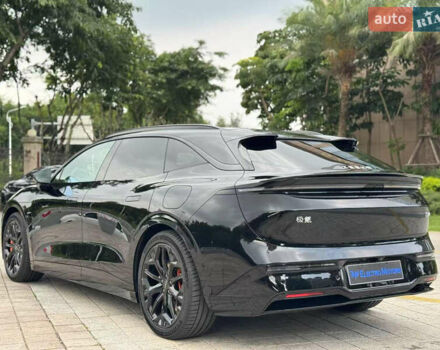 Черный Zeekr 007 GT, объемом двигателя 0 л и пробегом 1 тыс. км за 43999 $, фото 6 на Automoto.ua