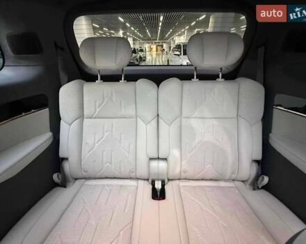 Белый Zeekr 009, объемом двигателя 0 л и пробегом 14 тыс. км за 68700 $, фото 10 на Automoto.ua