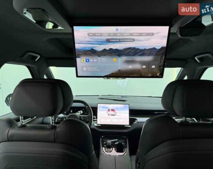 Білий Zeekr 009, об'ємом двигуна 0 л та пробігом 6 тис. км за 69000 $, фото 4 на Automoto.ua