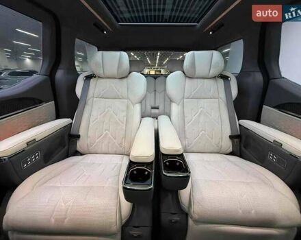 Белый Zeekr 009, объемом двигателя 0 л и пробегом 14 тыс. км за 68700 $, фото 9 на Automoto.ua