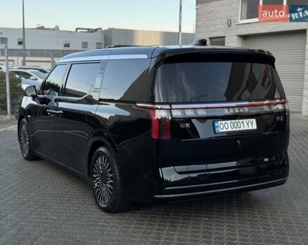 Черный Zeekr 009, объемом двигателя 0 л и пробегом 37 тыс. км за 69000 $, фото 5 на Automoto.ua