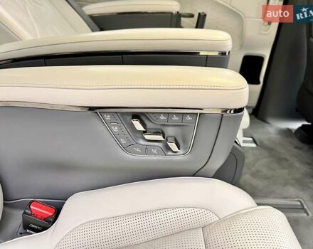 Серый Zeekr 009, объемом двигателя 0 л и пробегом 11 тыс. км за 68999 $, фото 61 на Automoto.ua