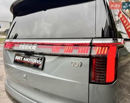 Серый Zeekr 009, объемом двигателя 0 л и пробегом 11 тыс. км за 68999 $, фото 13 на Automoto.ua