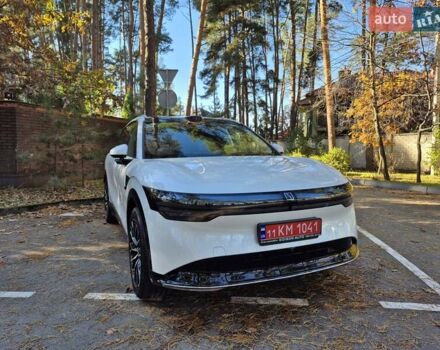 Zeekr 7X 2024 у Броварах на Automoto.ua Білий Zeekr 7X, об'ємом двигуна 0 л та пробігом 3 тис. км за 38500 $, фото 10 на Automoto.ua
