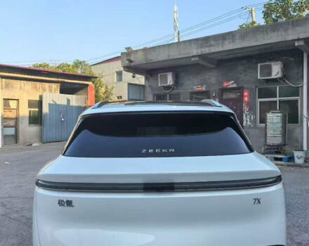 Білий Zeekr 7X, об'ємом двигуна 0 л та пробігом 4 тис. км за 41000 $, фото 4 на Automoto.ua