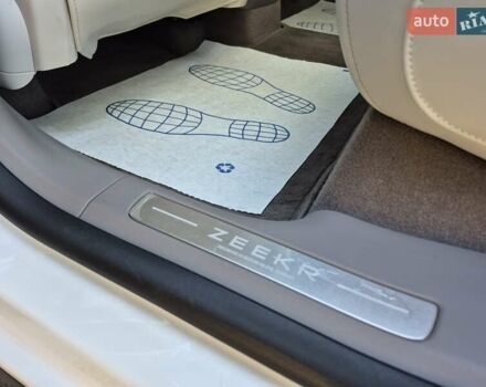 Zeekr 7X 2024 у Броварах на Automoto.ua Білий Zeekr 7X, об'ємом двигуна 0 л та пробігом 3 тис. км за 38500 $, фото 39 на Automoto.ua