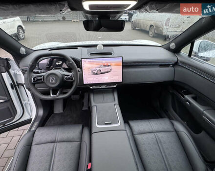 Білий Zeekr 7X, об'ємом двигуна 0 л та пробігом 1 тис. км за 46700 $, фото 15 на Automoto.ua