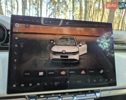 Zeekr 7X 2024 у Броварах на Automoto.ua Білий Zeekr 7X, об'ємом двигуна 0 л та пробігом 3 тис. км за 38500 $, фото 21 на Automoto.ua