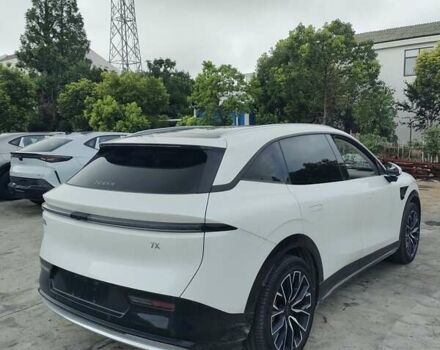 Білий Zeekr 7X, об'ємом двигуна 0 л та пробігом 9 тис. км за 31000 $, фото 3 на Automoto.ua