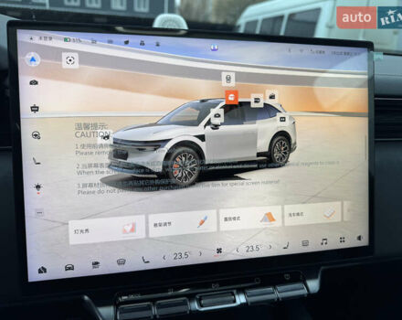 Білий Zeekr 7X, об'ємом двигуна 0 л та пробігом 1 тис. км за 46700 $, фото 11 на Automoto.ua