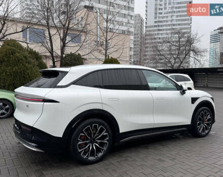 Білий Zeekr 7X, об'ємом двигуна 0 л та пробігом 1 тис. км за 46700 $, фото 5 на Automoto.ua
