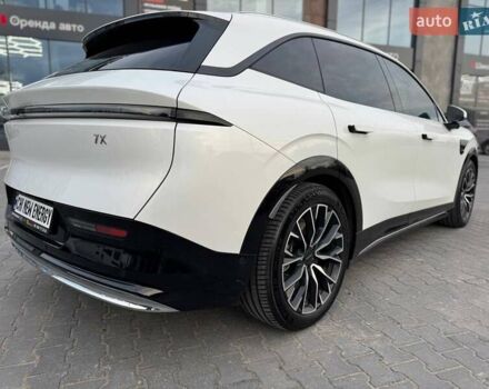 Белый Zeekr 7X, объемом двигателя 0 л и пробегом 10 тыс. км за 43500 $, фото 6 на Automoto.ua