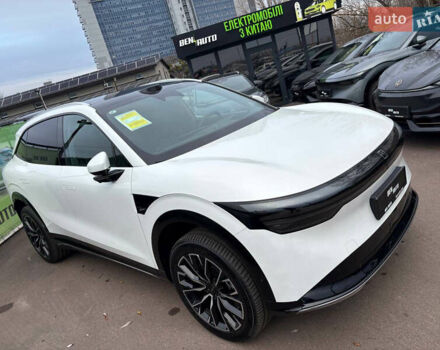 Белый Zeekr 7X, объемом двигателя 0 л и пробегом 1 тыс. км за 42500 $, фото 3 на Automoto.ua