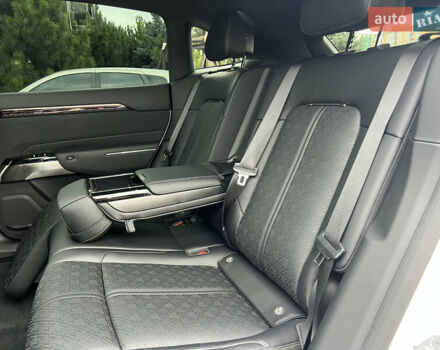 Белый Zeekr 7X, объемом двигателя 0 л и пробегом 1 тыс. км за 43900 $, фото 26 на Automoto.ua