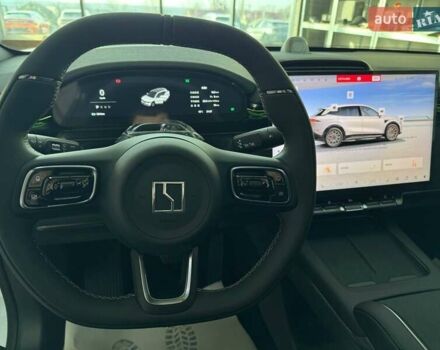 Белый Zeekr 7X, объемом двигателя 0 л и пробегом 1 тыс. км за 37499 $, фото 13 на Automoto.ua
