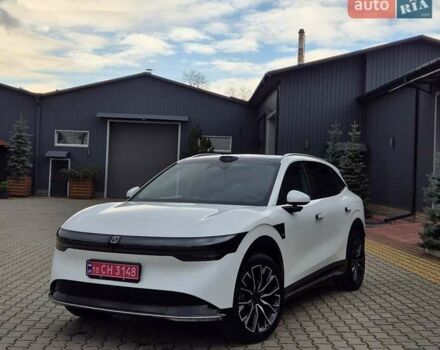 Белый Zeekr 7X, объемом двигателя 0 л и пробегом 1 тыс. км за 42500 $, фото 1 на Automoto.ua