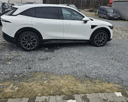 Білий Zeekr 7X, об'ємом двигуна 0 л та пробігом 1 тис. км за 45000 $, фото 4 на Automoto.ua