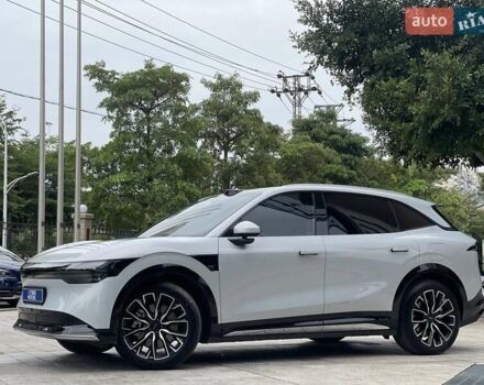 Белый Zeekr 7X, объемом двигателя 0 л и пробегом 1 тыс. км за 41900 $, фото 1 на Automoto.ua