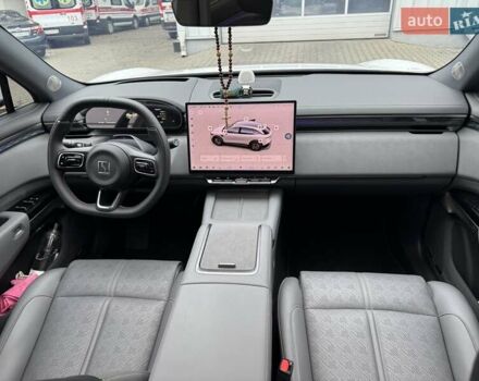 Білий Zeekr 7X, об'ємом двигуна 0 л та пробігом 4 тис. км за 45500 $, фото 14 на Automoto.ua