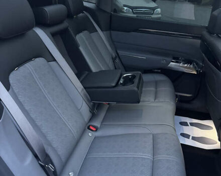 Zeekr 7X 2025 в Черновцах на Automoto.ua Белый Zeekr 7X, объемом двигателя 0 л и пробегом 1 тыс. км за 44999 $, фото 63 на Automoto.ua