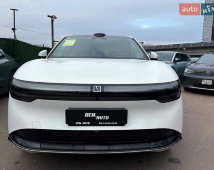Белый Zeekr 7X, объемом двигателя 0 л и пробегом 1 тыс. км за 42500 $, фото 1 на Automoto.ua