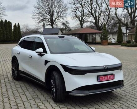 Белый Zeekr 7X, объемом двигателя 0 л и пробегом 1 тыс. км за 42500 $, фото 2 на Automoto.ua