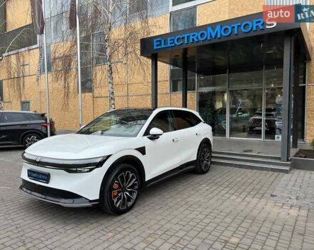 Белый Zeekr 7X, объемом двигателя 0 л и пробегом 1 тыс. км за 33900 $, фото 1 на Automoto.ua