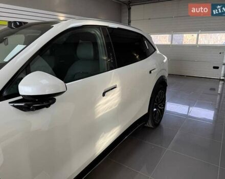 Белый Zeekr 7X, объемом двигателя 0 л и пробегом 1 тыс. км за 37499 $, фото 3 на Automoto.ua