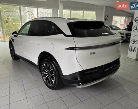 Zeekr 7X 2025 в Одессе на Automoto.ua Белый Zeekr 7X, объемом двигателя 0 л и пробегом 1 тыс. км за 48900 $, фото 5 на Automoto.ua