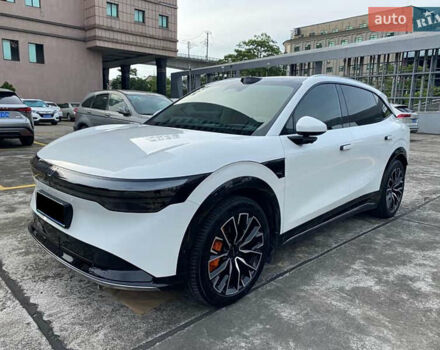 Белый Zeekr 7X, объемом двигателя 0 л и пробегом 15 тыс. км за 41800 $, фото 1 на Automoto.ua