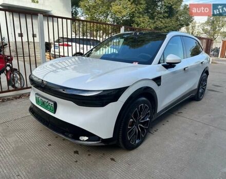 Белый Zeekr 7X, объемом двигателя 0 л и пробегом 11 тыс. км за 40000 $, фото 1 на Automoto.ua