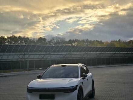 Белый Zeekr 7X, объемом двигателя 0 л и пробегом 32 тыс. км за 37000 $, фото 1 на Automoto.ua