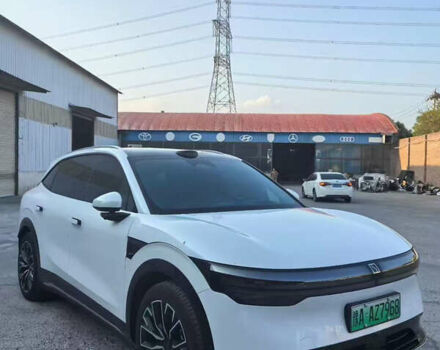 Білий Zeekr 7X, об'ємом двигуна 0 л та пробігом 4 тис. км за 41000 $, фото 1 на Automoto.ua