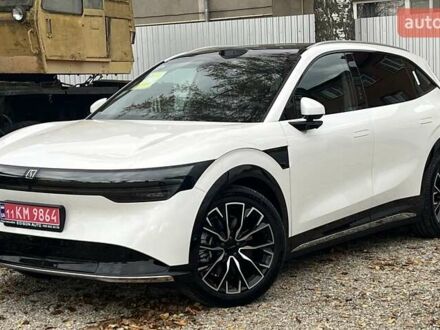 Белый Zeekr 7X, объемом двигателя 0 л и пробегом 1 тыс. км за 43000 $, фото 1 на Automoto.ua