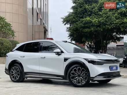 Белый Zeekr 7X, объемом двигателя 0 л и пробегом 1 тыс. км за 41900 $, фото 1 на Automoto.ua