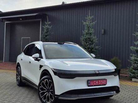 Белый Zeekr 7X, объемом двигателя 0 л и пробегом 1 тыс. км за 42500 $, фото 1 на Automoto.ua