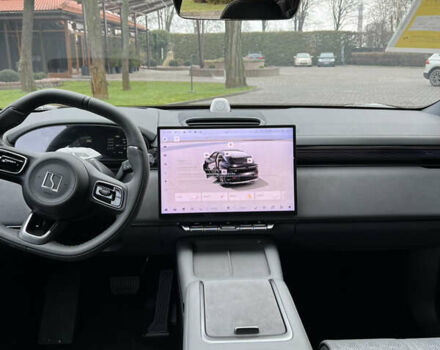 Черный Zeekr 7X, объемом двигателя 0 л и пробегом 1 тыс. км за 41900 $, фото 31 на Automoto.ua