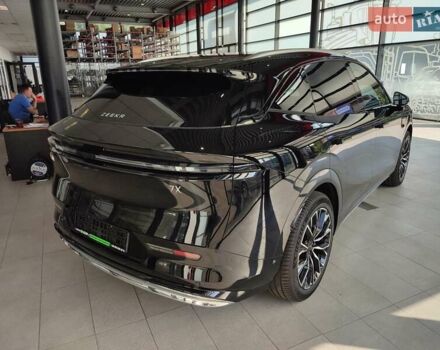 Черный Zeekr 7X, объемом двигателя 0 л и пробегом 1 тыс. км за 39750 $, фото 4 на Automoto.ua