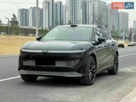 Zeekr 7X 2024 в Киеве на Automoto.ua Черный Zeekr 7X, объемом двигателя 0 л и пробегом 5 тыс. км за 33500 $, фото 1 на Automoto.ua