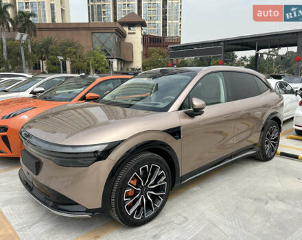 Коричневый Zeekr 7X, объемом двигателя 0 л и пробегом 1 тыс. км за 37900 $, фото 1 на Automoto.ua